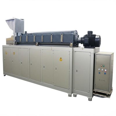 Duża pływająca maszyna do produkcji paszy dla ryb, trójfazowa, w fabryce Saibainuo